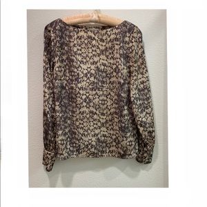 New With Tags gorgeous H&M blouse Size Small